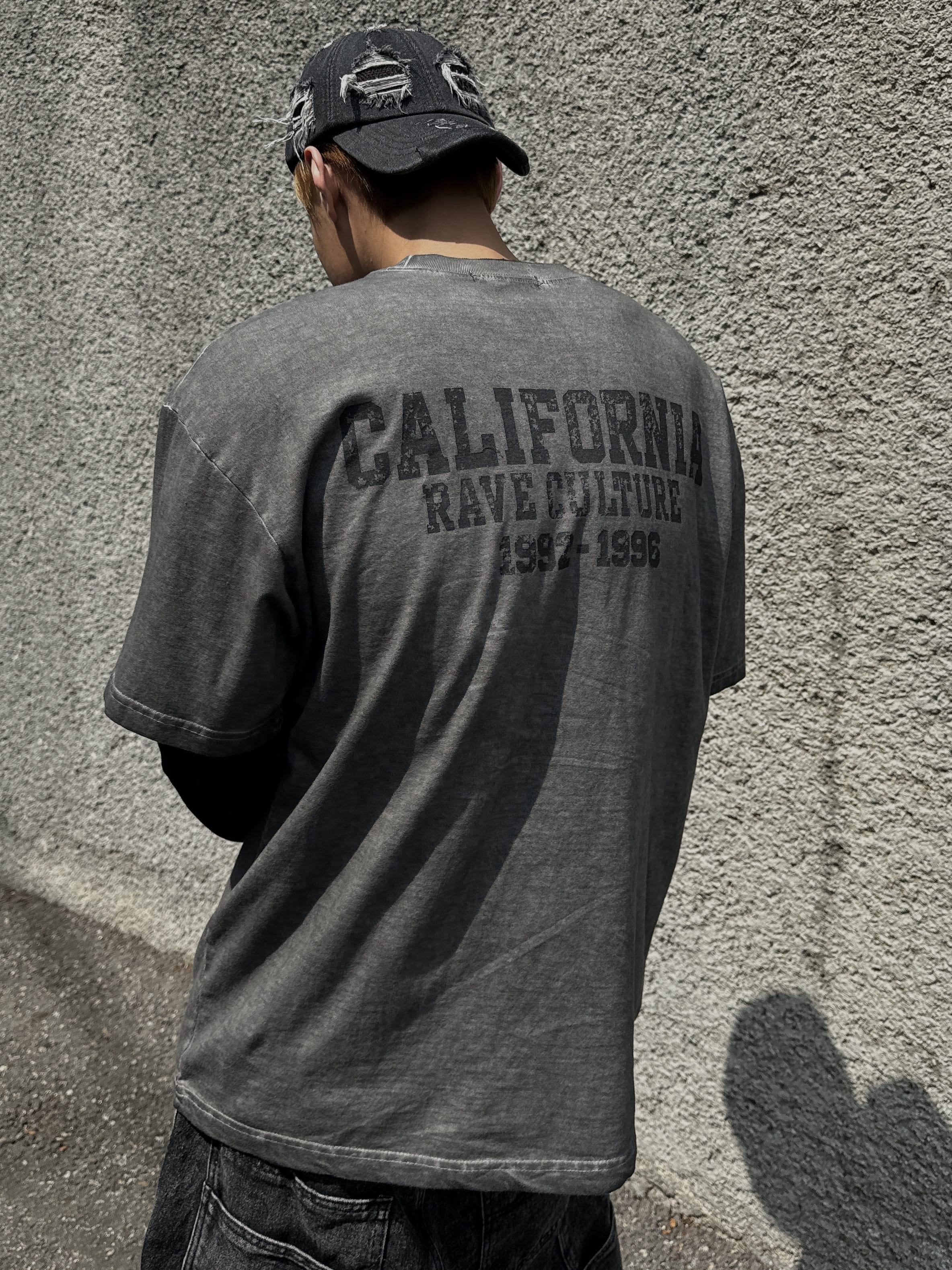 Dying californian lettering t_shirts(2Color)